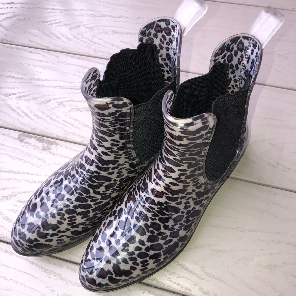 Rain boots